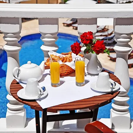 Grand Palladium 5* סנטה אאולריה דס ריו