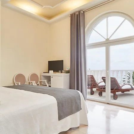 Grand Palladium 5* סנטה אאולריה דס ריו