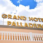Grand Palladium Hotel